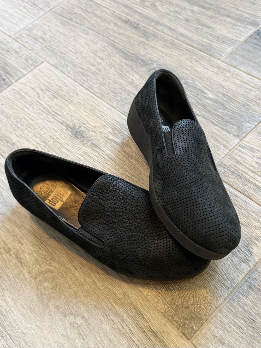 Fit Flop Superskate Perforated Leather Black Slip On Loafer Sneaker Women's 9